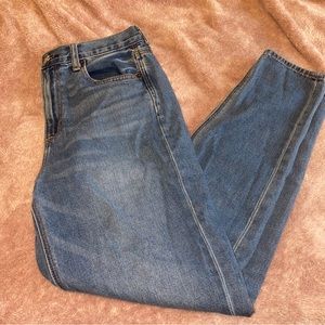 American Eagle Mom jeans